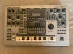 Roland MC-505 Groovebox - Klassieker!, Muziek en Instrumenten, Synthesizers, Gebruikt, Roland, Met midi-aansluiting, Overige aantallen