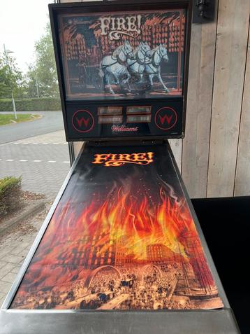 Mooie Williams Fire flipperkast compleet in LED verl. beschikbaar voor biedingen