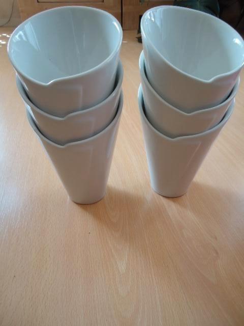 6 porseleinen friet, patat zakken. sta zakken, Huis en Inrichting, Keuken | Servies, Zo goed als nieuw, Overige typen, Overige stijlen