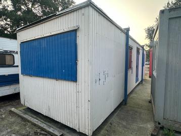 Grote metalen kantoorunit zuipkeet keet 10x3 meter opknapper beschikbaar voor biedingen