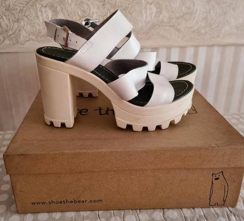 Wit Leren 70ties Shoe The Bear Sandalen plateauzool, Kleding | Dames, Schoenen, Zo goed als nieuw, Sandalen of Muiltjes, Wit, Ophalen of Verzenden