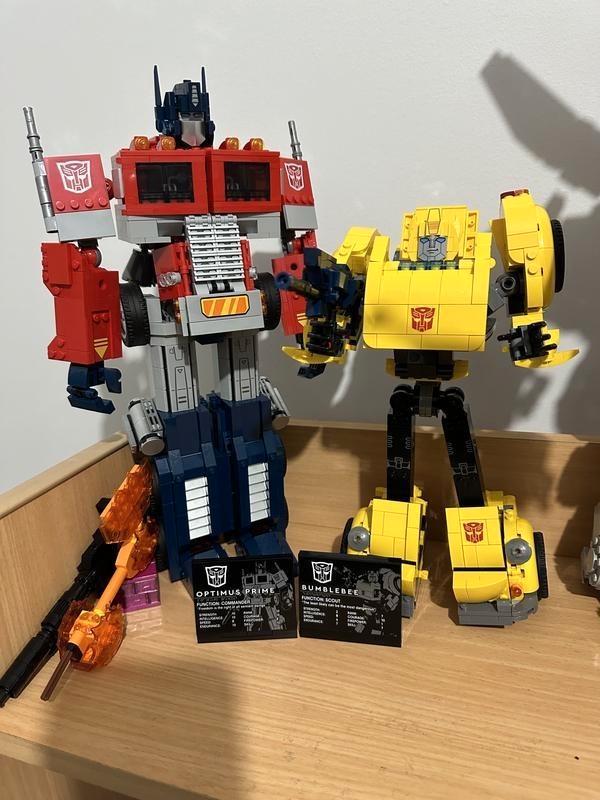 Lego transformer sets
LEGO 10302 Optimus prime
Met doos (min, Kinderen en Baby's, Speelgoed | Duplo en Lego, Zo goed als nieuw