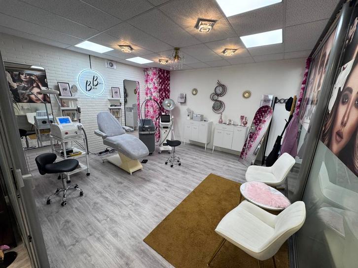 Ter Overname Luxe Beauty Salon 140m² €945 per maand – ALL-IN, Zakelijke goederen, Exploitaties en Overnames