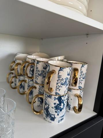Leuk servies! beschikbaar voor biedingen