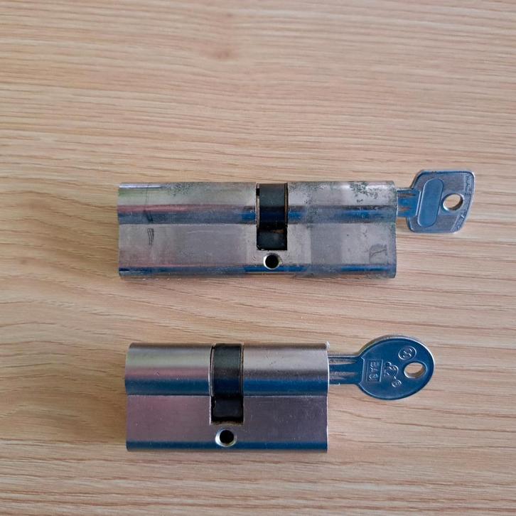 Cilindersloten, Doe-het-zelf en Verbouw, Hang- en Sluitwerk, Gebruikt, Slot, Overige materialen, Ophalen of Verzenden