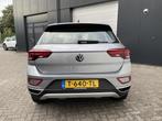 Volkswagen T-Roc 1.5 TSI Style 150 PK | Apple Carplay | Ergo, 1498 cc, 4 cilinders, Origineel Nederlands, Bedrijf