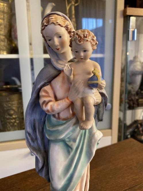 Goebel - R. Unger - Beeld, Maria met kind - 28 cm Porselein, Antiek en Kunst, Antiek | Religie, Ophalen of Verzenden