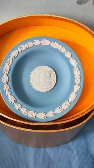 Wedgwood Jasper Ware Herdenkingsbordje Methodistische Kerk beschikbaar voor biedingen