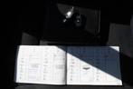 BMW 3 Serie Touring 318i Business Line Sport Panoramadak/Nav, Achterwielaandrijving, Alcantara, Wit, Origineel Nederlands