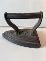 Antiek strijkijzer, klein formaat, ca. 2 kg., Ophalen of Verzenden