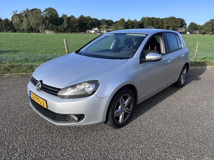 Volkswagen Golf 1.2 TSI Tour II BlueMotion CARPLAY | CRUISE, Auto's, Volkswagen, Bedrijf, Te koop, Golf, ABS, Airbags, Airconditioning