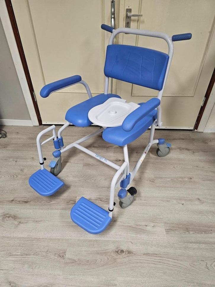 Lopital tango XL douchestoel voor €170,-, Diversen, Verpleegmiddelen, Ophalen