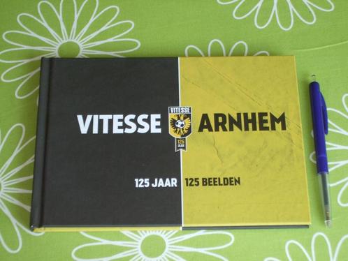 Vitesse Arnhem - 125 jaar - 125 beelden, Verzamelen, Sportartikelen en Voetbal, Zo goed als nieuw, Boek of Tijdschrift, Vitesse