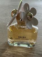Marc Jacobs, Daisy 50 ml, Sieraden, Tassen en Uiterlijk, Uiterlijk | Parfum, Verzenden, Zo goed als nieuw