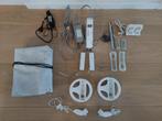 Nintendo Wii, Spelcomputers en Games, Ophalen, Gebruikt, Met 2 controllers
