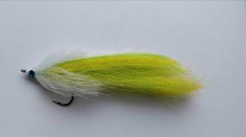 Te koop snoek / snoekbaars streamer #8 Green neon beschikbaar voor biedingen