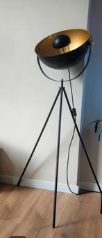 Vloerlamp zwart en goud zgan, Huis en Inrichting, Lampen | Vloerlampen, Ophalen, Zo goed als nieuw