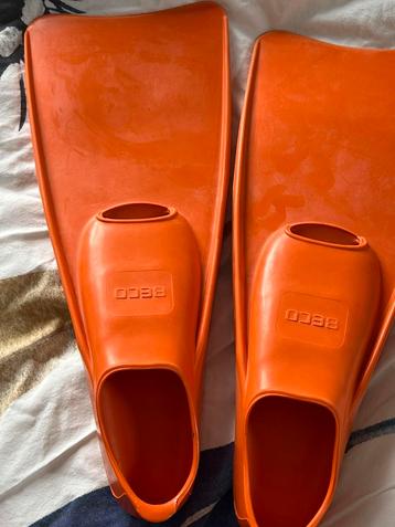 Flippers zoomers beko maat 34/35 beschikbaar voor biedingen