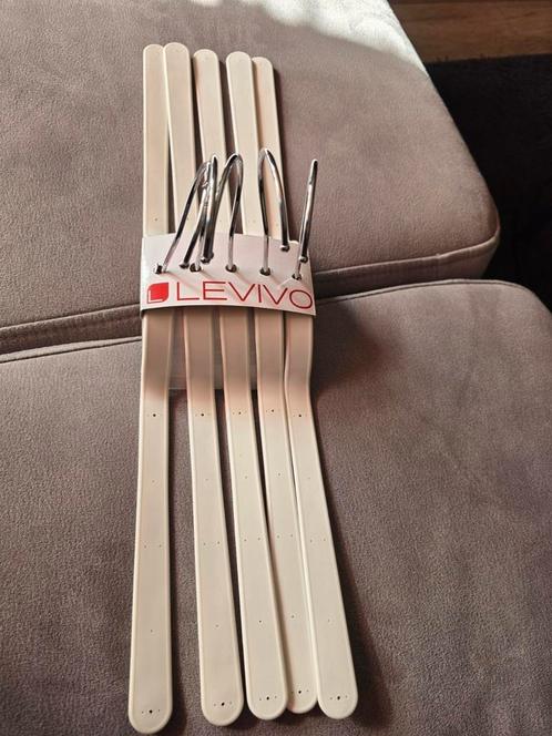 levivo kleerhangers flexibel 5 stuks 5 euro 40 stuks 20 euro, Huis en Inrichting, Kasten | Kledingkasten, Nieuw, Minder dan 100 cm