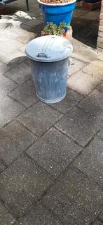 Zinken prullenbak, Huis en Inrichting, 40 liter of meer, Ophalen, Gebruikt, Minder dan 50 cm