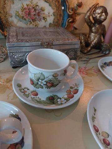Libelle Wedgwood Marjolein Bastin kopjes 6 stuks  beschikbaar voor biedingen