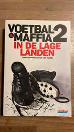 Voetbal maffia 2 - In de lage landen, Ophalen of Verzenden, Zo goed als nieuw, Balsport