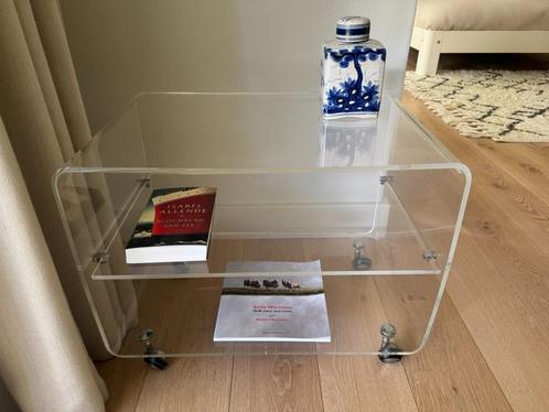 Plexiglas trolley / bijzettafel Roche Bobois, Huis en Inrichting, Tafels | Bijzettafels, Rechthoekig, 45 tot 60 cm, 55 tot 75 cm