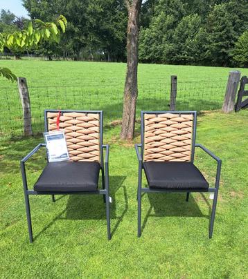 Twee mooie tuinstoelen - Zwart/Bruin - Met kussens - Nieuw!  beschikbaar voor biedingen