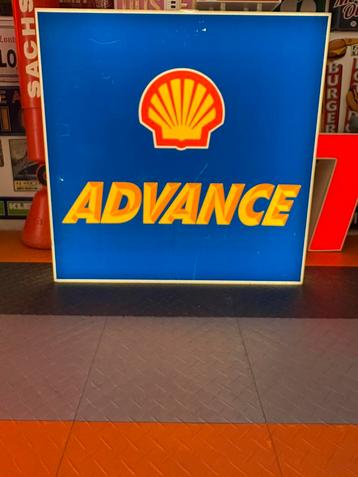 Grote Shell lichtbak / lichtreclame beschikbaar voor biedingen