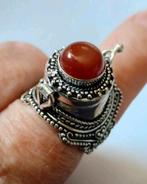Mooie zilveren 925 poison ring met cornelian maat 18, Sieraden, Tassen en Uiterlijk, Ringen, 18 tot 19, Verzenden, Nieuw, Met edelsteen