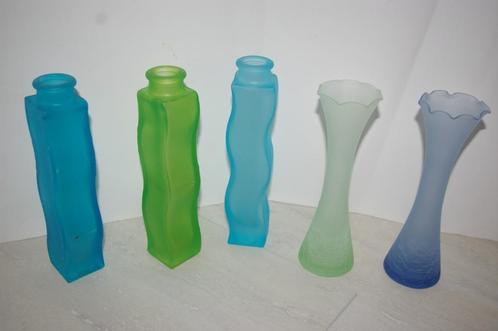Gekleurde vaasjes van glas., Huis en Inrichting, Woonaccessoires | Vazen, Nieuw, Minder dan 50 cm, Glas, Ophalen of Verzenden