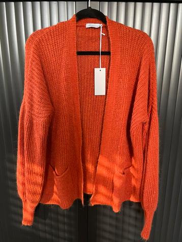 Mooi gebreid vest warm oranje one size - nieuw- beschikbaar voor biedingen