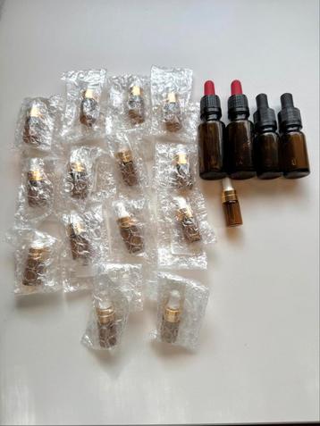 Set van 19 glazen pipetflesjes (div maten) beschikbaar voor biedingen