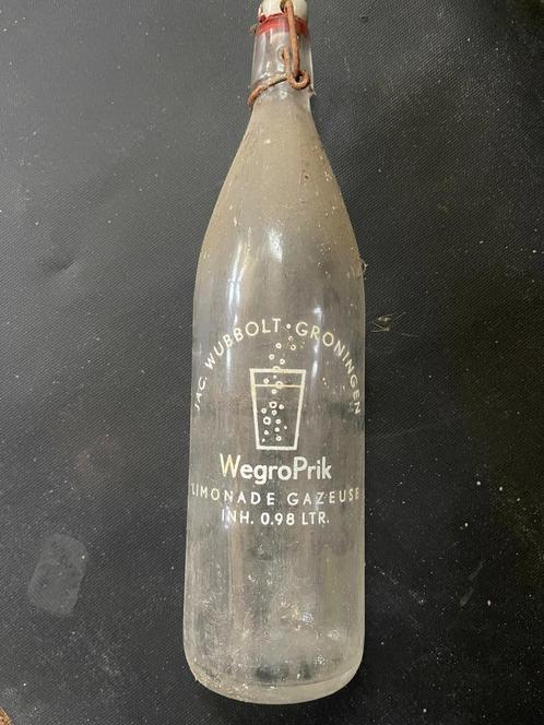 Wegro gazeuse fles met witte opdruk.( komt uit Groningen), Verzamelen, Merken en Reclamevoorwerpen, Gebruikt, Verpakking, Ophalen of Verzenden
