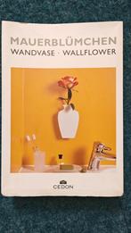 Witte wandvaas, Huis en Inrichting, Woonaccessoires | Vazen, Ophalen of Verzenden, Nieuw, Wit, Minder dan 50 cm