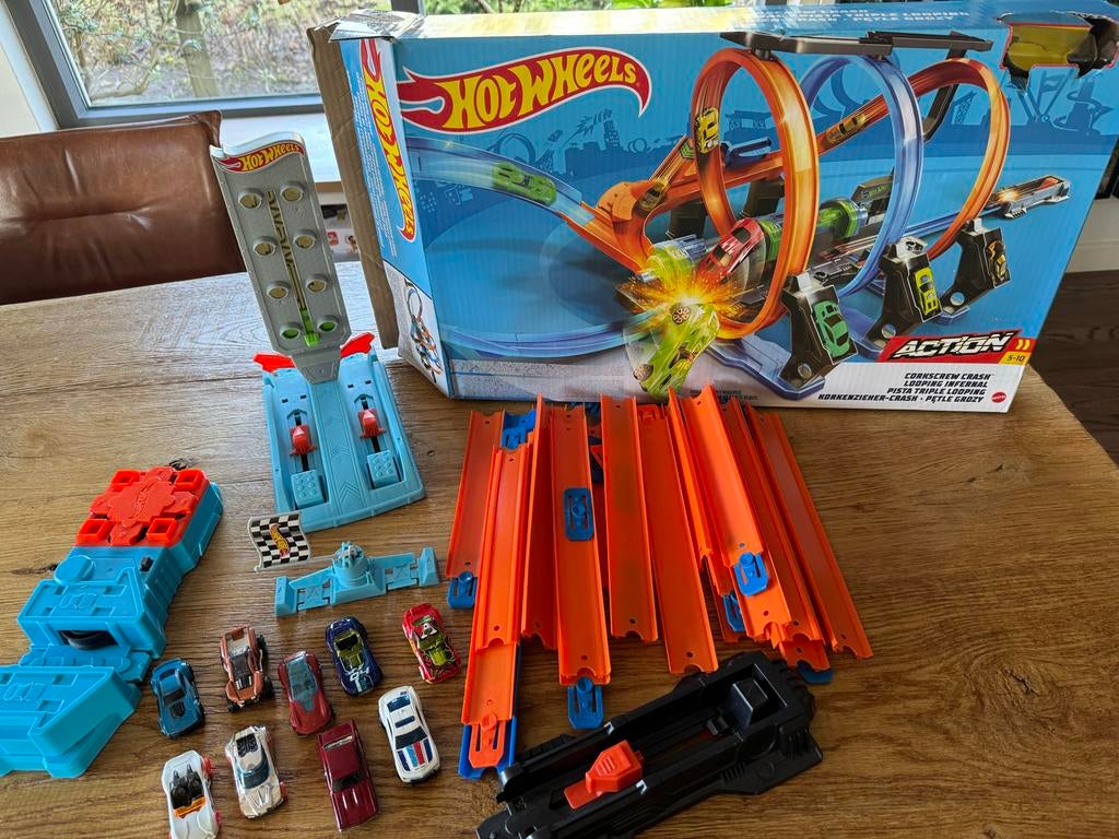 Hot Wheels kurkentrekker met veel extra’s en auto’s!, Kinderen en Baby's, Speelgoed | Racebanen, Racebaan, Ophalen of Verzenden