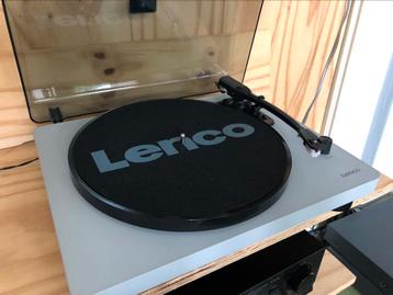 Lenco USB Platenspeler beschikbaar voor biedingen