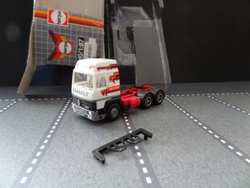 749 herpa renault r385 turboleader 3-as trekker 1:87 truck beschikbaar voor biedingen