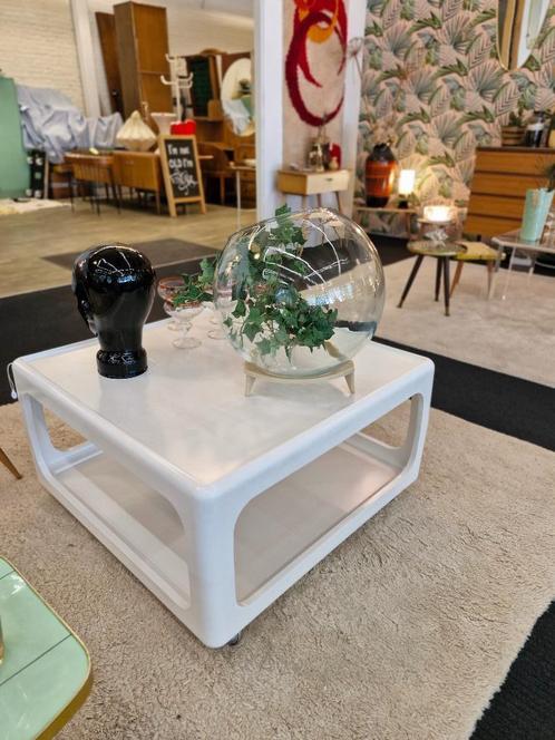Grote vintage space age verrijdbare salontafel 70s, Huis en Inrichting, Tafels | Salontafels, Gebruikt, Minder dan 50 cm, 50 tot 100 cm