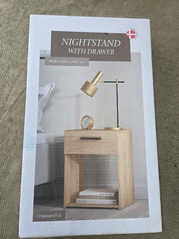 Nachtkastje met lade - nieuw! beschikbaar voor biedingen