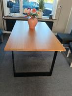 Massief eikenhouten eettafel met stalen poten, Huis en Inrichting, Tafels | Eettafels, Ophalen, 50 tot 100 cm, Zo goed als nieuw
