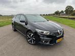 Renault Mégane 1.3 TCe 140pk GPF 2020 Zwart, Auto's, Renault, Voorwielaandrijving, 4 cilinders, Leder en Stof, Zwart