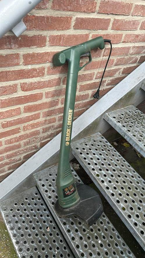 Elektrische grasmaaier Black & Decker GL445 - 28 cm, Tuin en Terras, Grastrimmers, Zo goed als nieuw, Elektrisch, 10 tot 30 cm