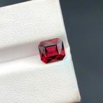 2.36ct Natuurlijke Garnet - Tanzania - Pinkish Purple, Sieraden, Tassen en Uiterlijk, Edelstenen, Ophalen of Verzenden