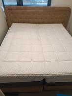 Goed en comfortabel bed zonder scheuren De lengte is180180, Ophalen of Verzenden, Gebruikt, Tweepersoons, 180 cm