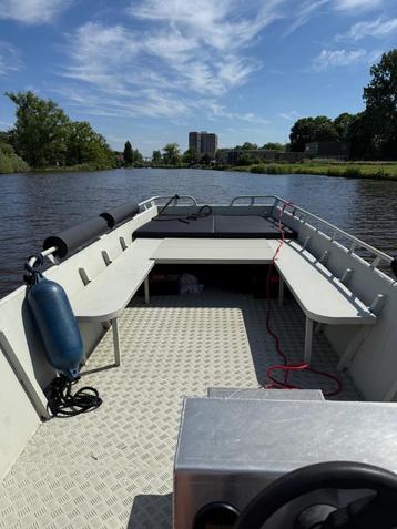 Aluminium platbodem  beschikbaar voor biedingen