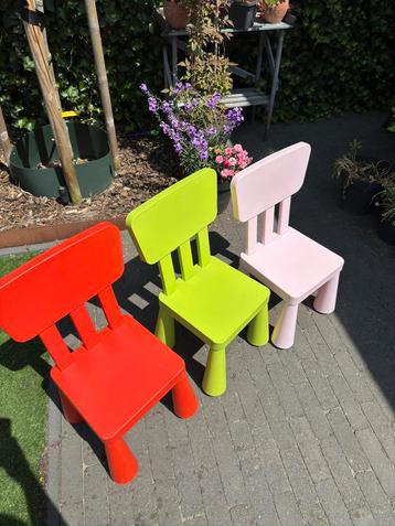 Ikea MAMMUT kinder stoeltjes 3stuks beschikbaar voor biedingen