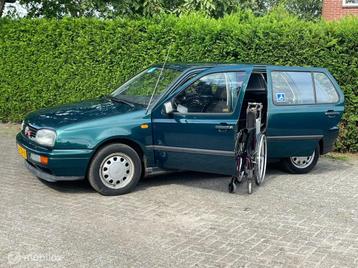 Volkswagen Golf 1.8 CL Rolstoelauto Nieuwe APK! beschikbaar voor biedingen