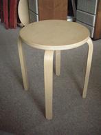 Krukje plywood hout Frosta IKea vintage - nieuwst., Huis en Inrichting, Krukjes, Ophalen, Zo goed als nieuw, Hout
