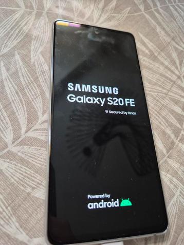 Samsung Galaxy S20 FE (blauw) beschikbaar voor biedingen